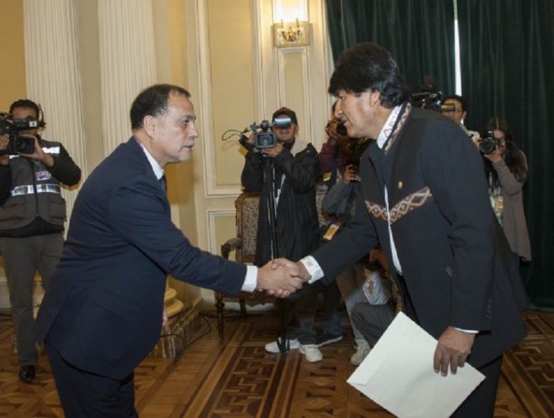 El embajador Álvarez García presentó sus cartas credenciales al Presidente de Bolivia