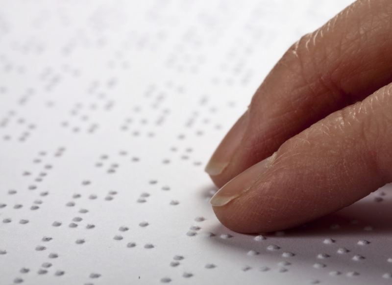 Curso de lectura y escritura en braille