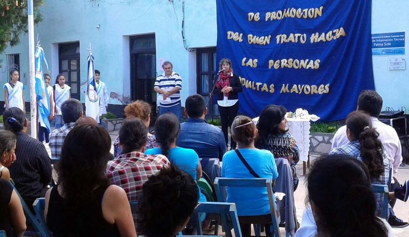 Promocionan los derechos de los adultos mayores en Palma Sola y Caimancito