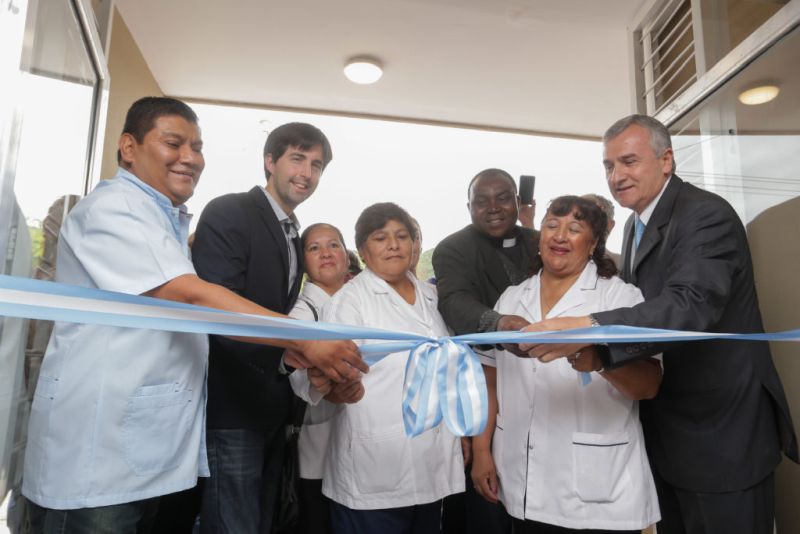 Morales inauguró refacciones del CAPS de Lozano