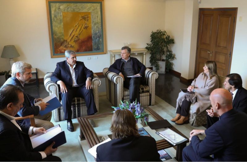 Haquim y miembros del gabinete provincial se reunieron con el Presidente Macri