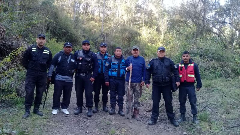 Jujuy: rescatan a septuagenario perdido en un monte