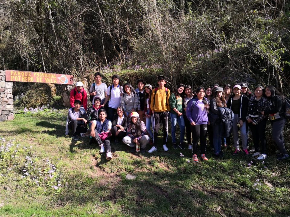 Alumnos de la escuela Provincial de Artes visitaron el Parque Provincial Potrero de Yala