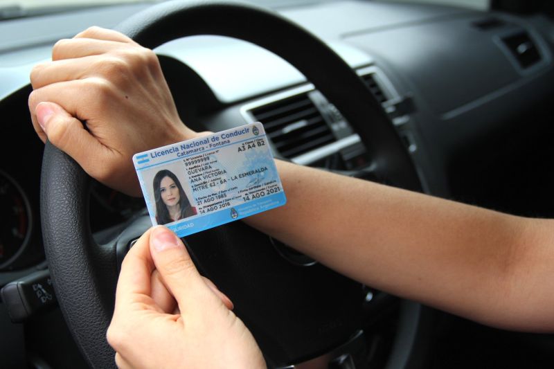 Licencia de conducir: Ahora se puede tramitar de 8 a 13 y de 14 a 18hs