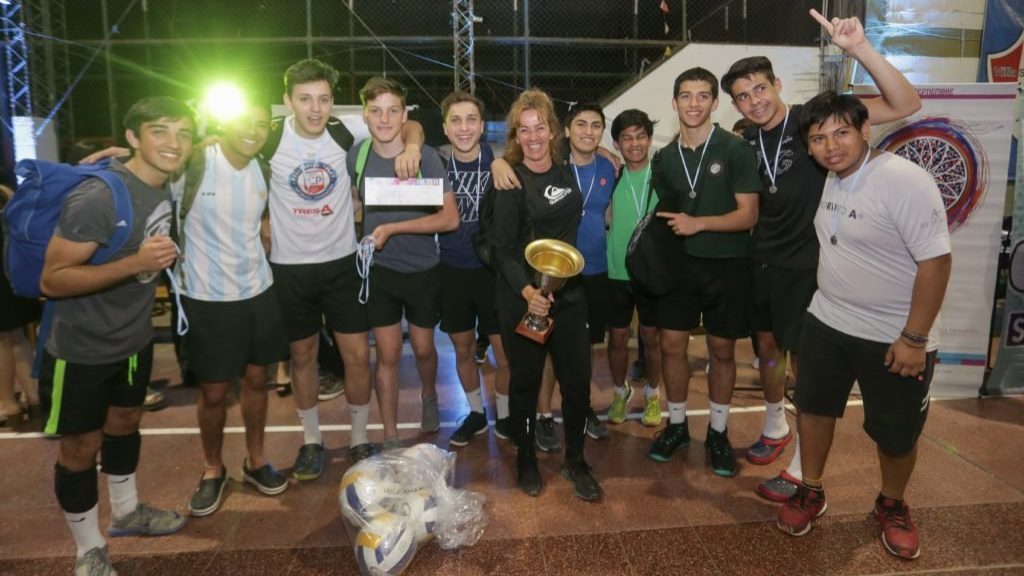 Entregaron premios del X Torneo Deportivo “Santiago Solá”