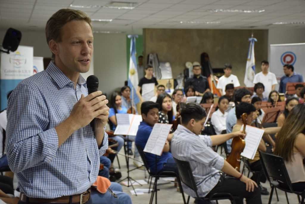 Entregaron instrumentos musicales a Coros y Orquestas de Jujuy