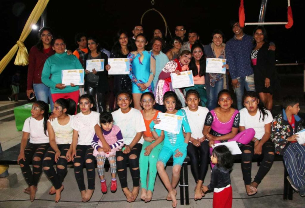 En Campo Verde: Participantes del taller de circo social recibieron sus certificados