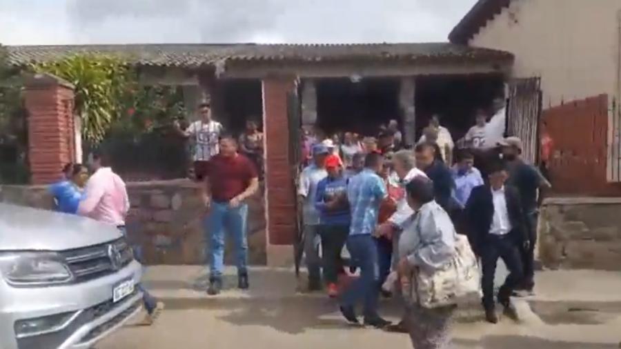 Jujuy: Grupos organizados atentaron contra la integridad física del Gobernador Morales