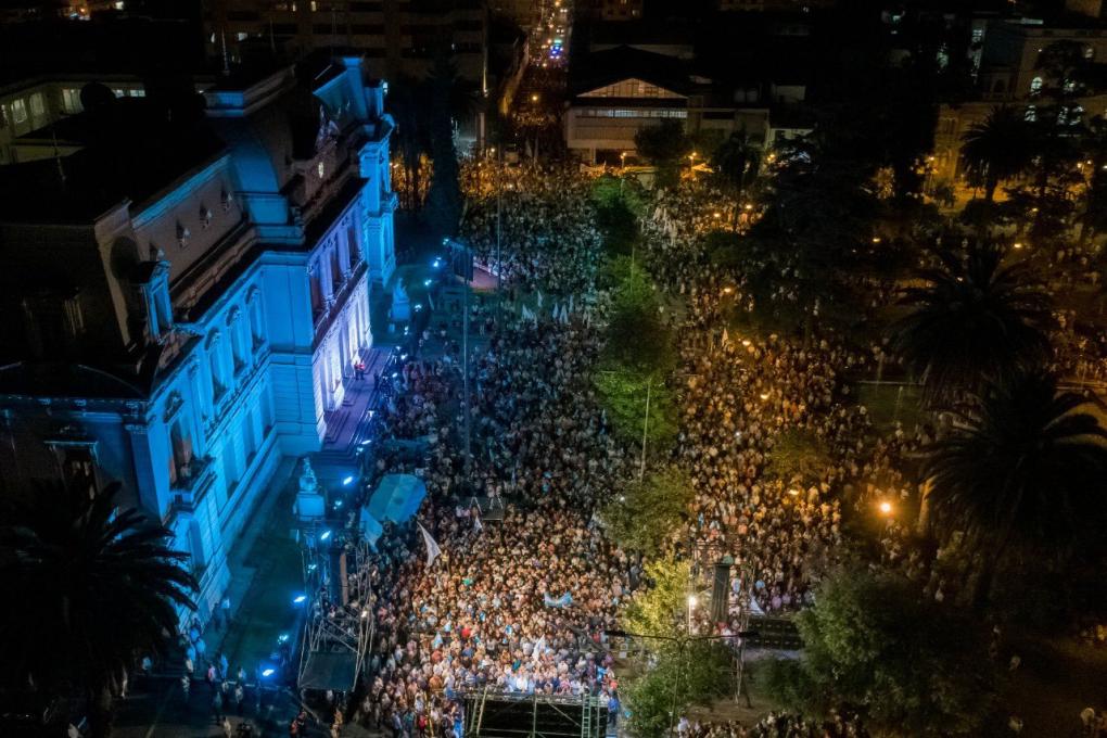 «Jujuy no se toca» Miles de personas marcharon contra la intervención de la Justicia en la provincia