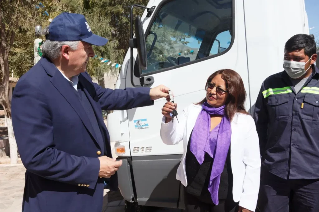Nuevo camión para mejorar la recolección de residuos en Huacalera