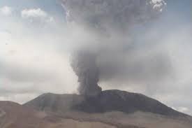 Actividad del volcán Lascar: “en lo inmediato, no es de esperarse que lleguen cenizas aquí”