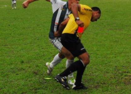 Jujuy: agredieron a golpes a un árbitro en un partido de fútbol