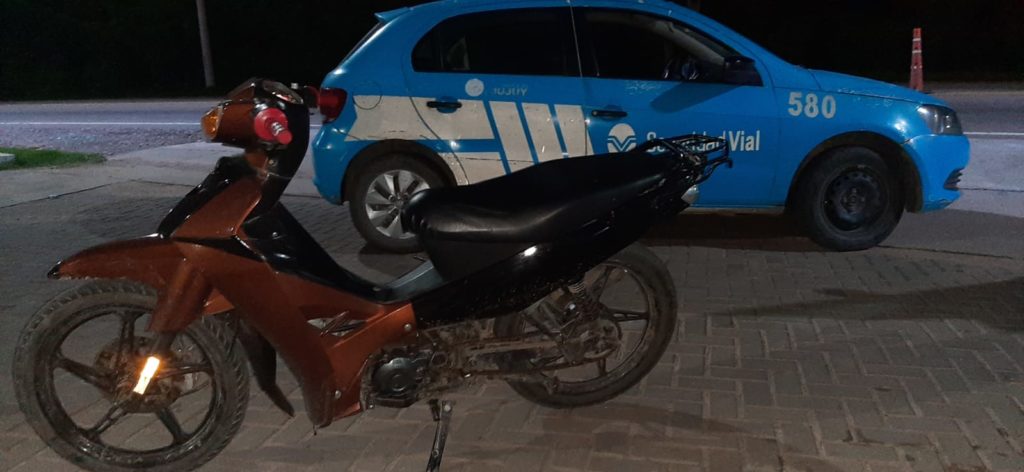 Frustan robo de motocicleta en Libertador General San Martín