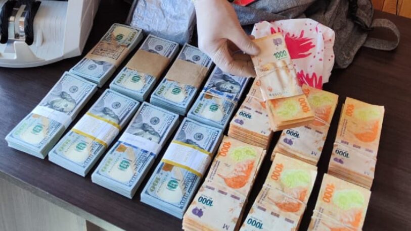 Jujuy: robaron miles de dólares y millones de pesos a comerciante