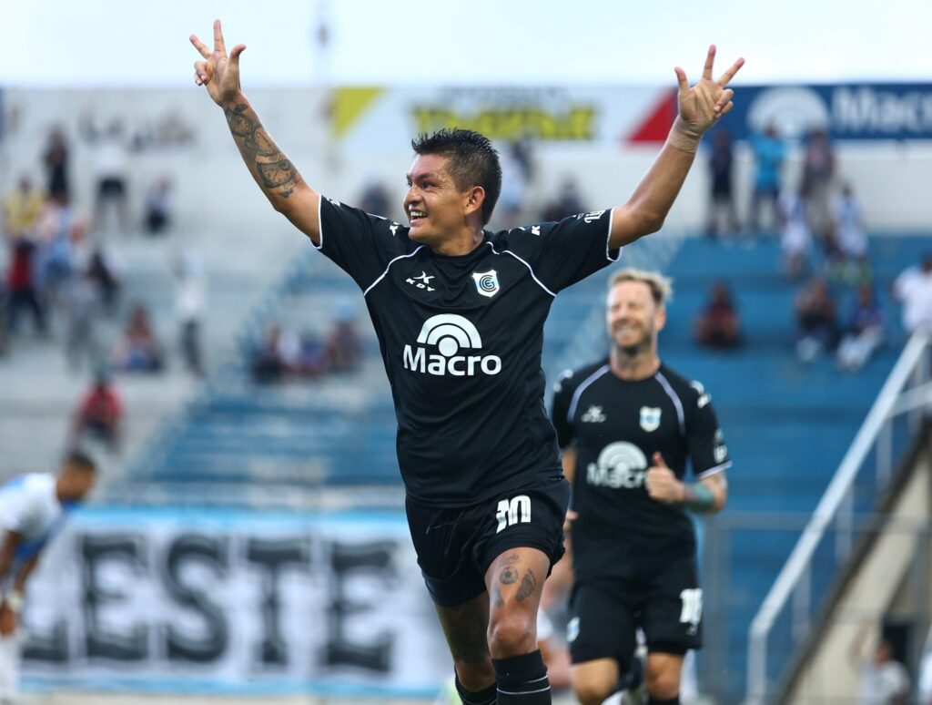 Jujuy: el Lobo con gol del “Pulga” Rodríguez ganó de local