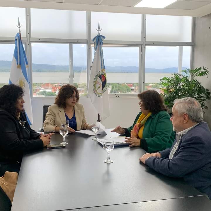 La Ministra Serrano se reunió con dirigentes de ADEP